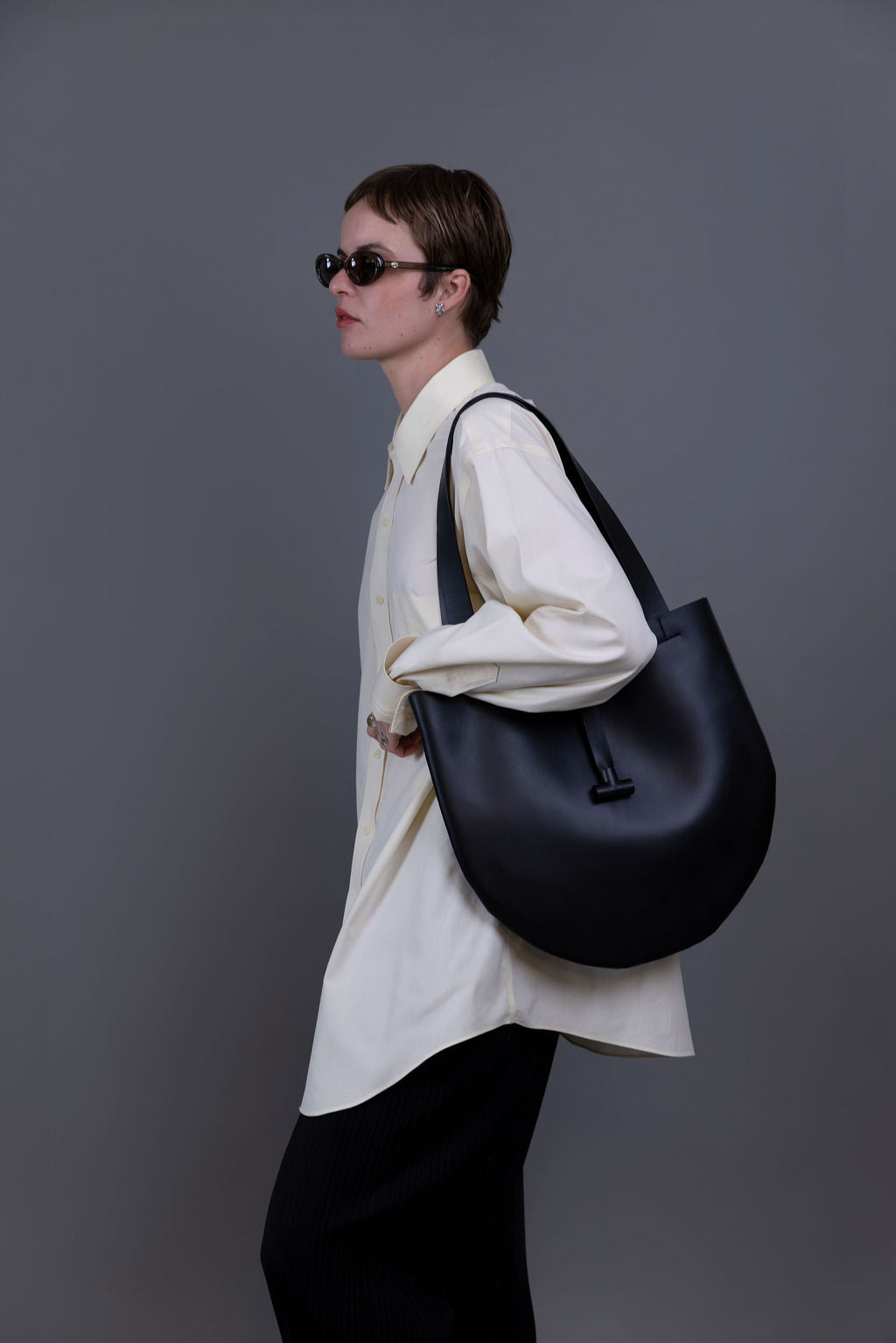 CIRCULAR OU - BLACK