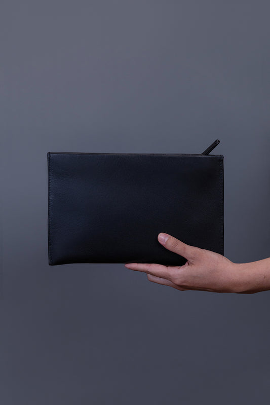 POUCH - NEGRO