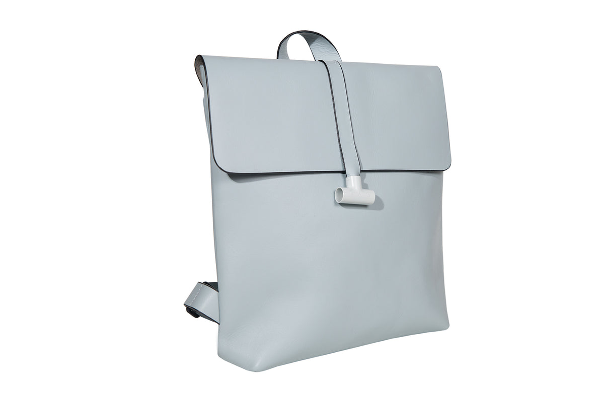 BACKPACK: Mochila de cuero certificado para laptop 13" | HUMO